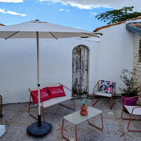 Maison Piscine, Clim, Sauna - Proche La Rochelle Villa *