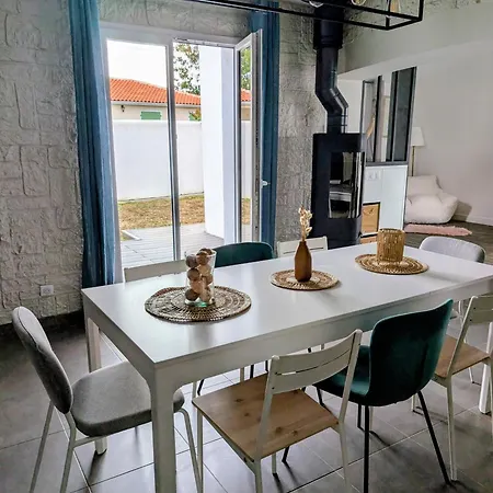 Maison Piscine, Clim, Sauna - Proche La Rochelle